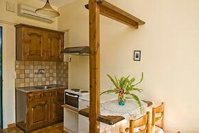 Katerina Pool Apartments