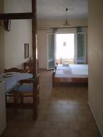 Katerina Pool Apartments