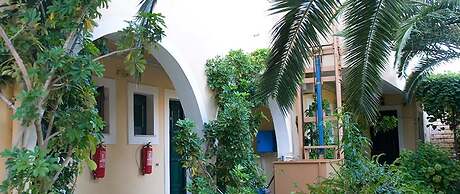 Katerina Pool Apartments