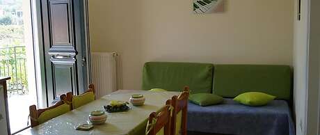 Katerina Pool Apartments