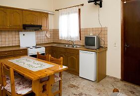 Katerina Pool Apartments