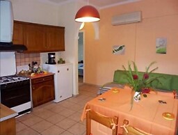 Katerina Pool Apartments