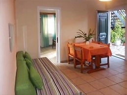 Katerina Pool Apartments