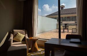 Suzhou Canal Garden Hotel