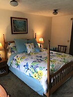 Hale Maluhia Country Inn