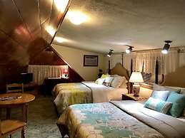 Hale Maluhia Country Inn