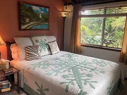 Hale Maluhia Country Inn