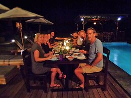 Bataran Garden Cottage