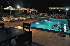 Bataran Garden Cottage