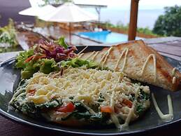 Bataran Garden Cottage