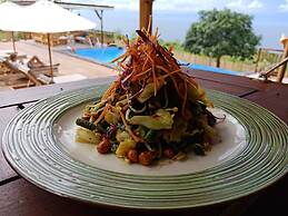 Bataran Garden Cottage