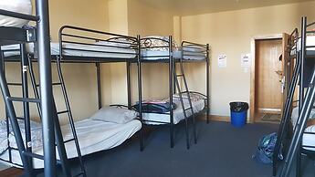 Wild Zebra Backpackers