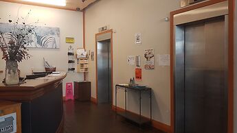 Wild Zebra Backpackers