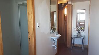 Wild Zebra Backpackers