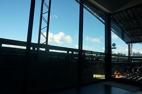 Corner Hostel & Cafe