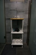 Corner Hostel & Cafe