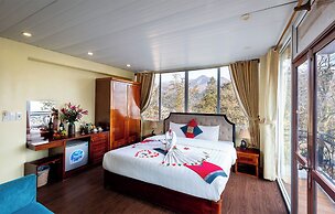 Sapa Friendly Inn & Travel