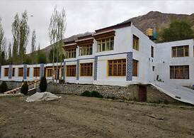 TIH Kailash Mansarovar Home Stay & Guest HS