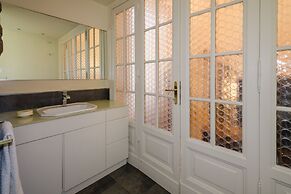 Bea Suites Luxury Rooms