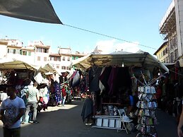 Monna Lisa Apartment