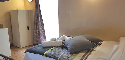 Monna Lisa Apartment