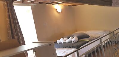 Monna Lisa Apartment