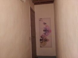 Monna Lisa Apartment