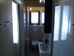 Monna Lisa Apartment