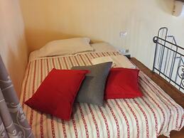 Monna Lisa Apartment