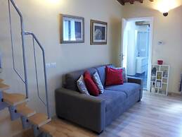 Monna Lisa Apartment