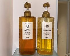 White Hostel shinsaibashi