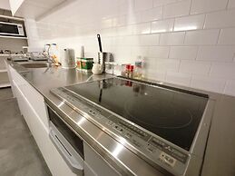 White Hostel shinsaibashi