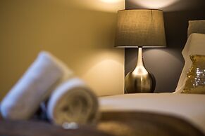 Mica Point City Centre Apartment