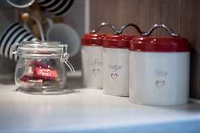 Mica Point City Centre Apartment