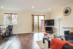 Mica Point City Centre Apartment