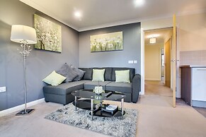 Mica Point City Centre Apartment