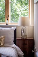 Mica Point City Centre Apartment