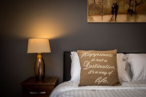 Mica Point City Centre Apartment