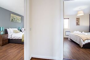 Mica Point City Centre Apartment