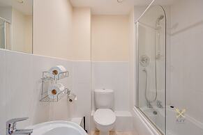 Mica Point City Centre Apartment