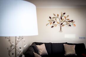 Mica Point City Centre Apartment