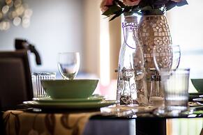 Mica Point City Centre Apartment