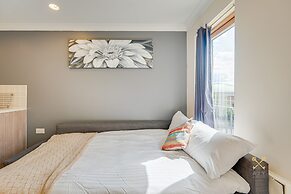 Mica Point City Centre Apartment