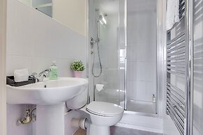 Mica Point City Centre Apartment