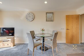 Mica Point City Centre Apartment