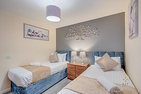 Mica Point City Centre Apartment