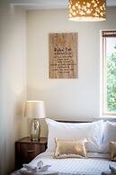 Mica Point City Centre Apartment