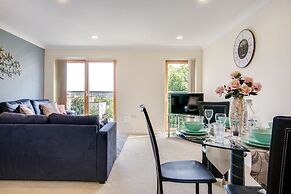 Mica Point City Centre Apartment