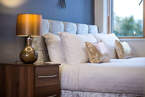 Mica Point City Centre Apartment