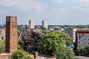 Mica Point City Centre Apartment